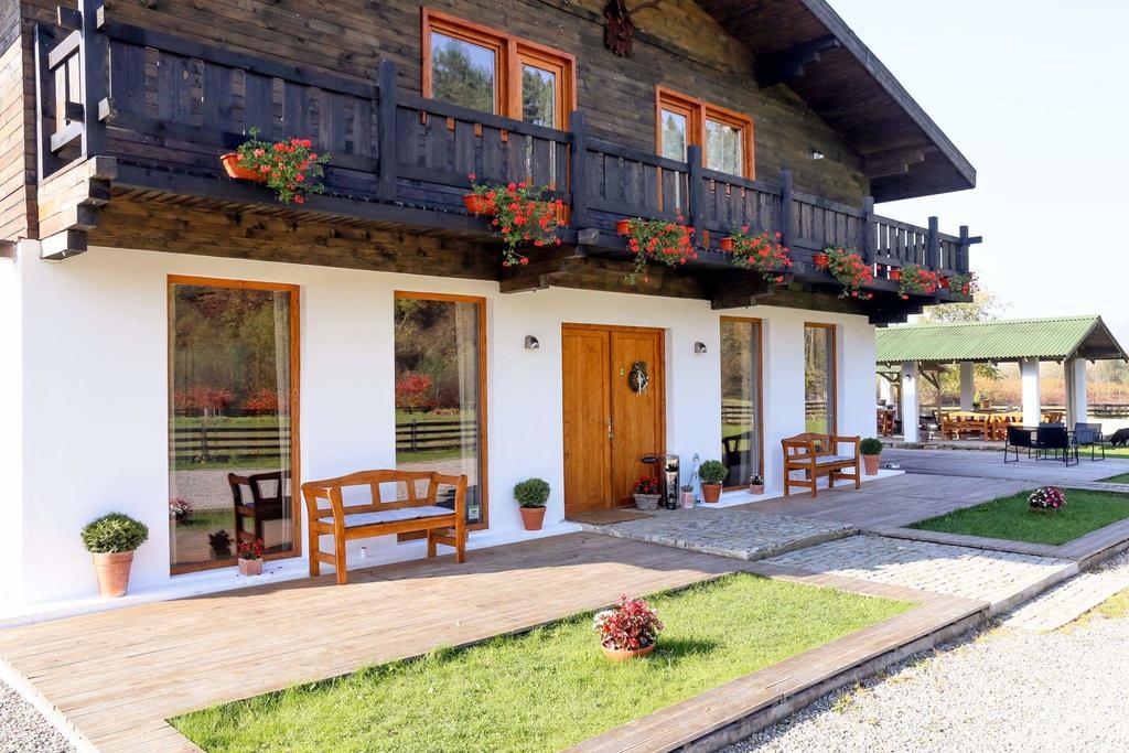Landhaus Bed&Breakfast Vişeu de Sus Exteriér fotografie